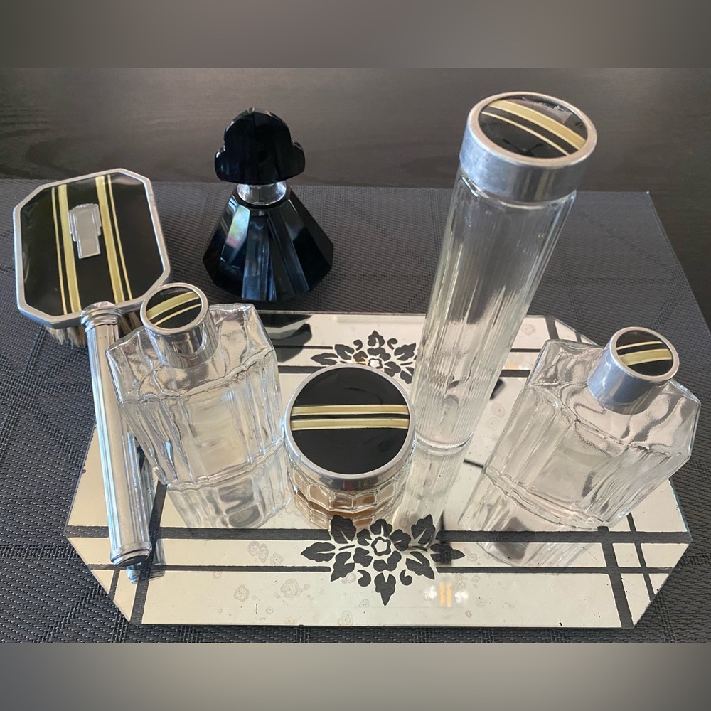Vintage Art Deco Vanity Dresser Set